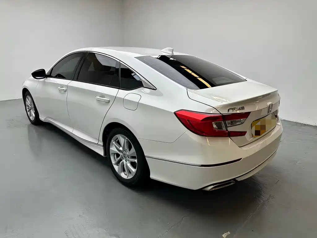 Honda Accord 2018 260TURBO Elite V