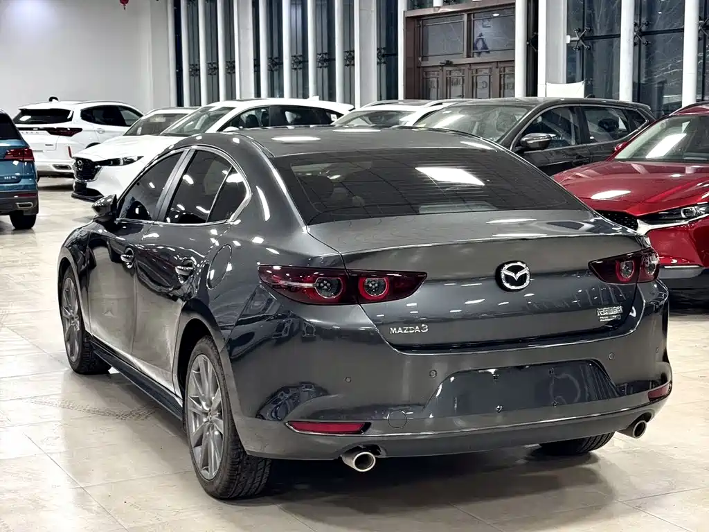 MAZDA 3 ANGKESAILA