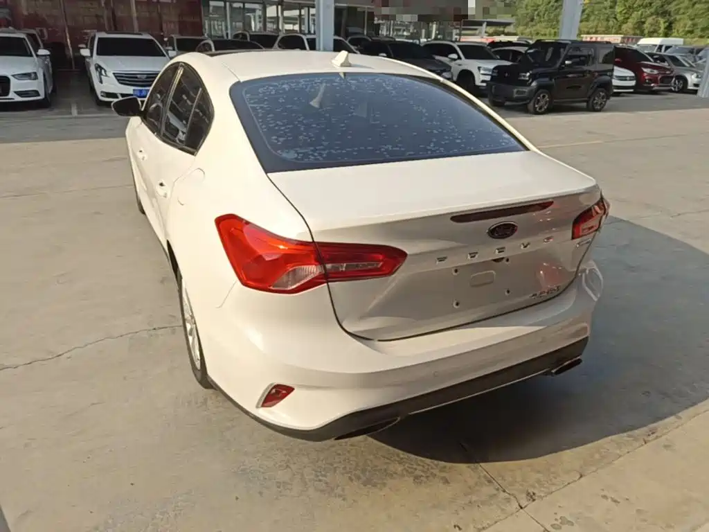 Ford Focus — миниатюра 5