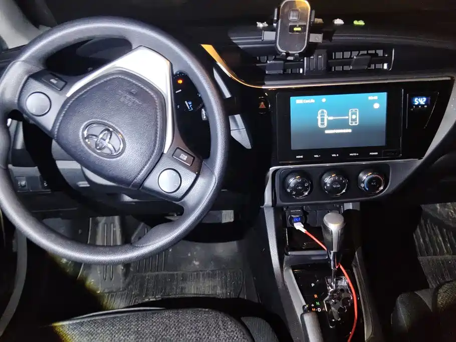 Toyota Corolla — миниатюра 12
