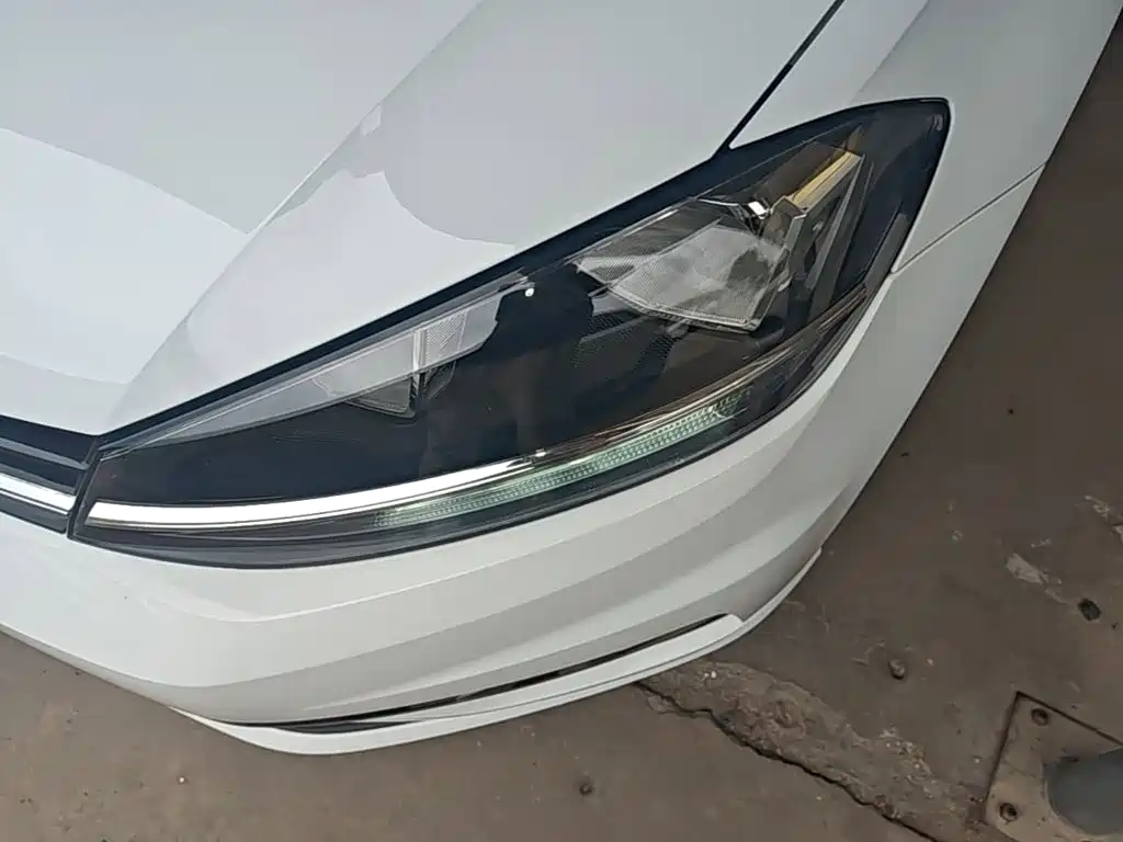 Volkswagen Golf — миниатюра 24