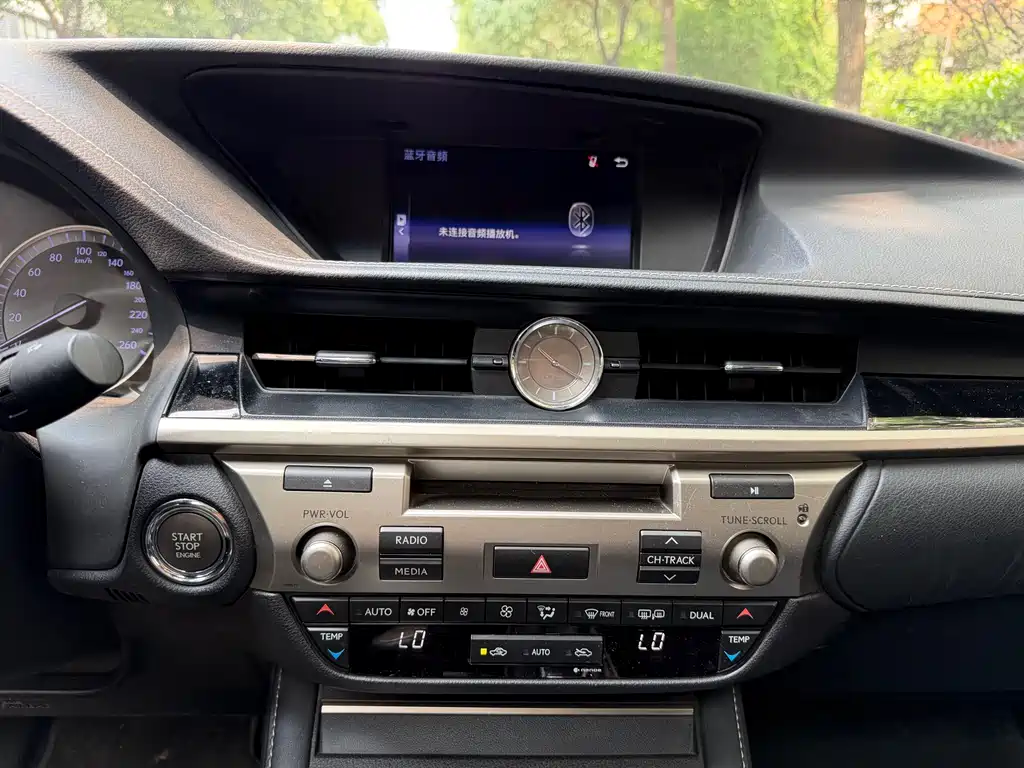 Lexus ES — фотографии объявления, Фото 13