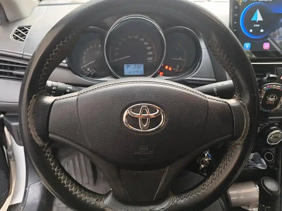 Toyota Yaris L — миниатюра 15