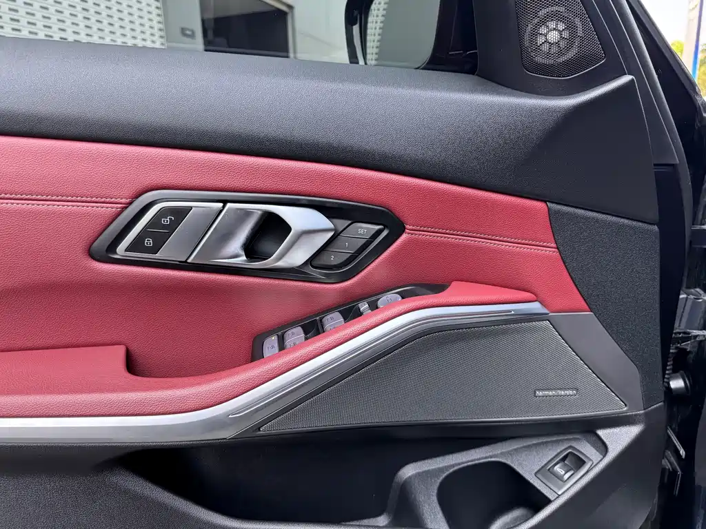 BMW 3 Series — миниатюра 4