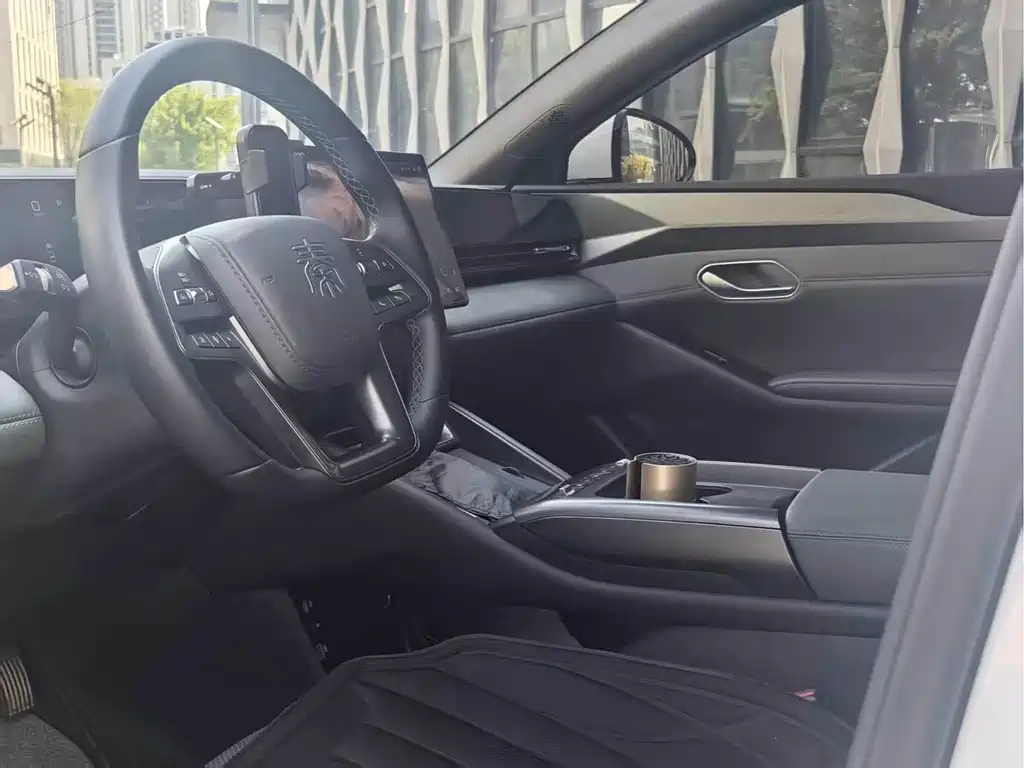 BYD Qin L — миниатюра 4