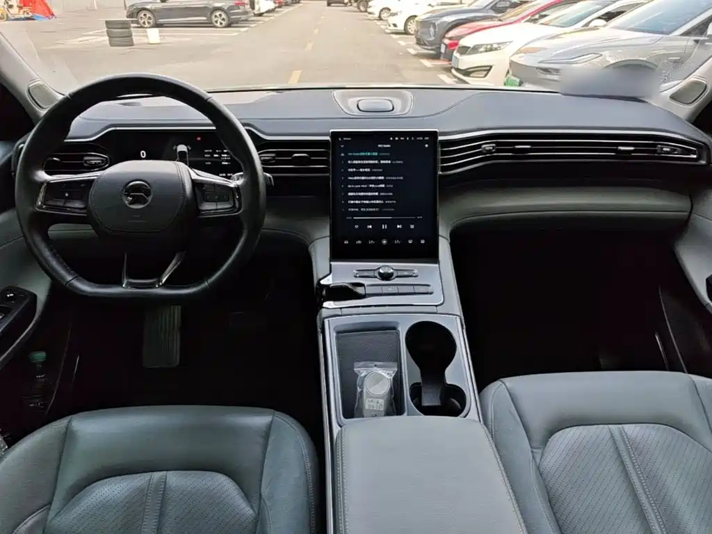NIO ES6 — миниатюра 10