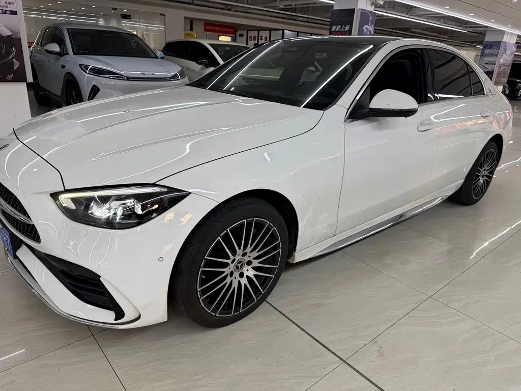 Mercedes-Benz C-Class — миниатюра 2