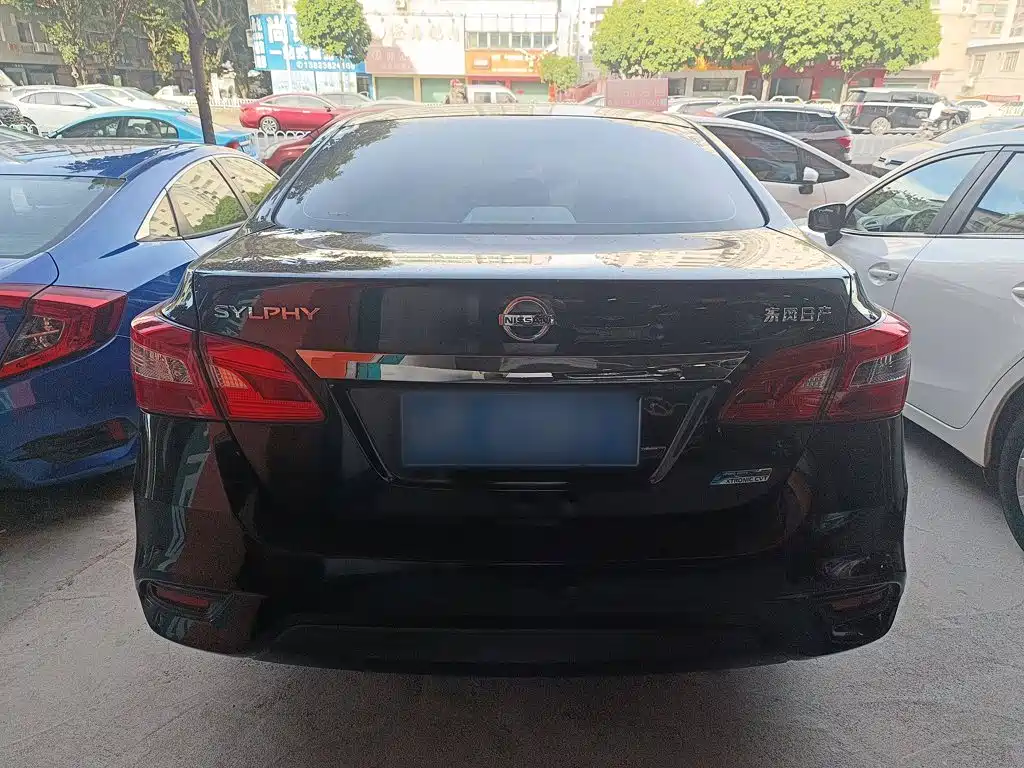Nissan Sylphy — миниатюра 6
