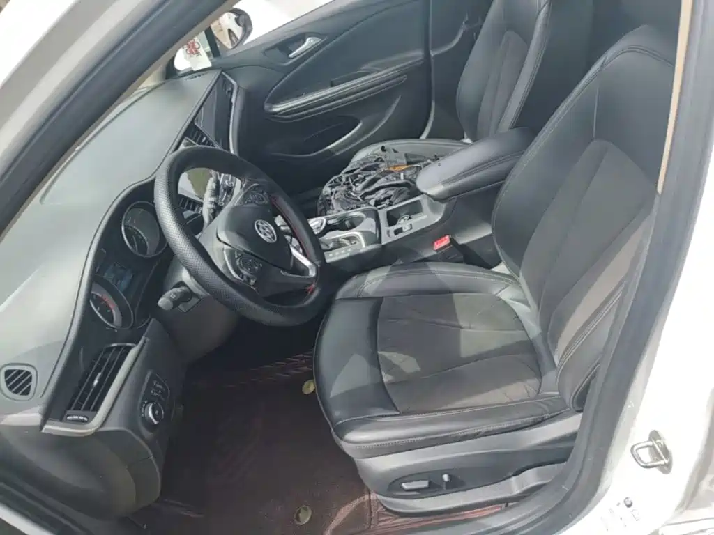 Buick Verano — миниатюра 15