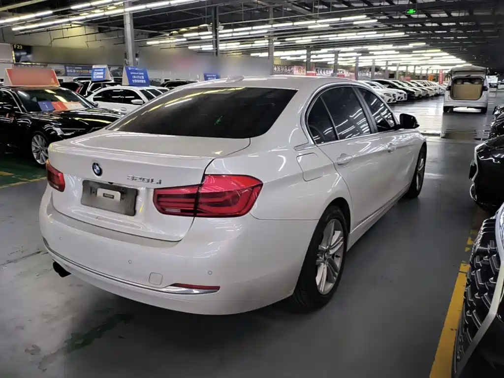 BMW 3 Series — миниатюра 7