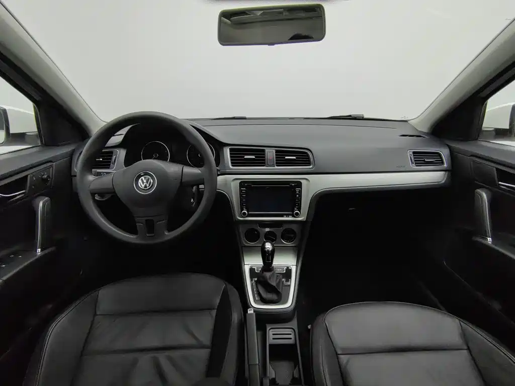Volkswagen Lavida — миниатюра 5