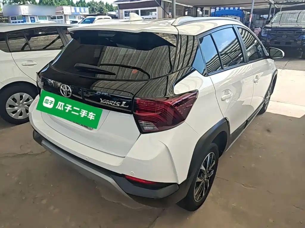 Toyota Yaris L — миниатюра 7