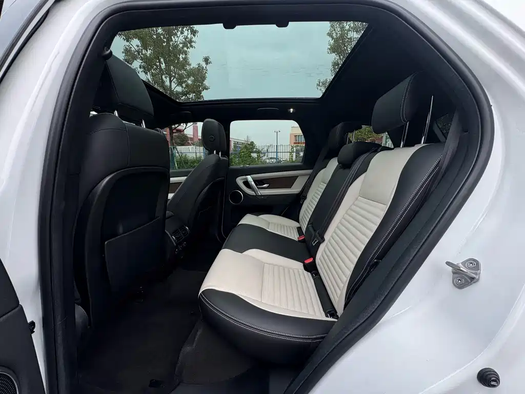 Land Rover Discovery Sport Hybrid — миниатюра 15