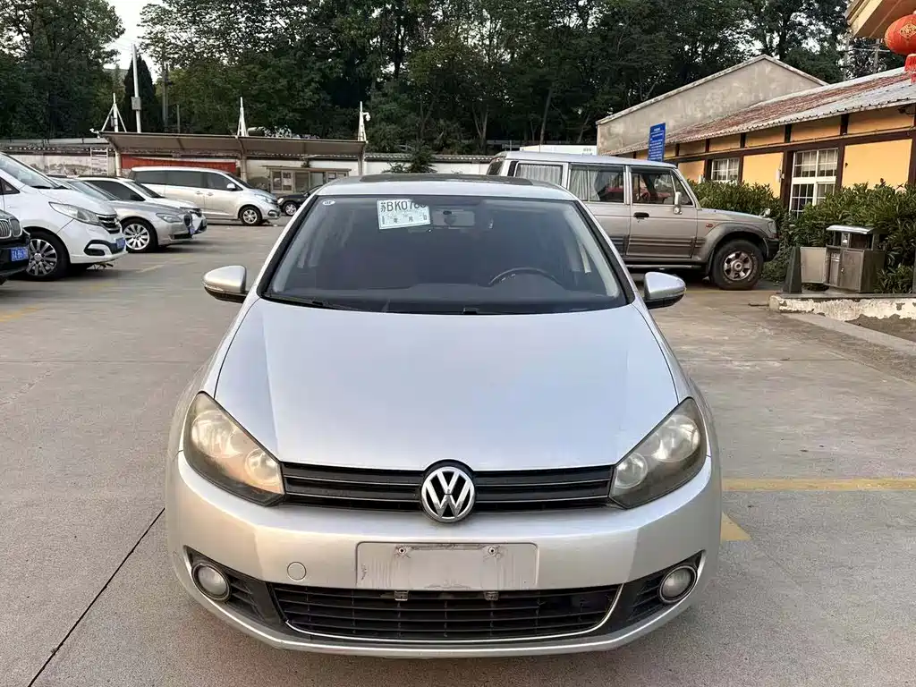 Volkswagen Golf — миниатюра 2