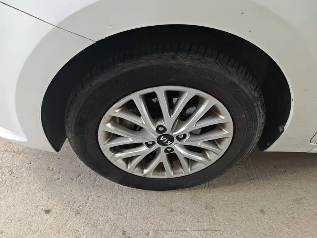 Kia K2 — миниатюра 23