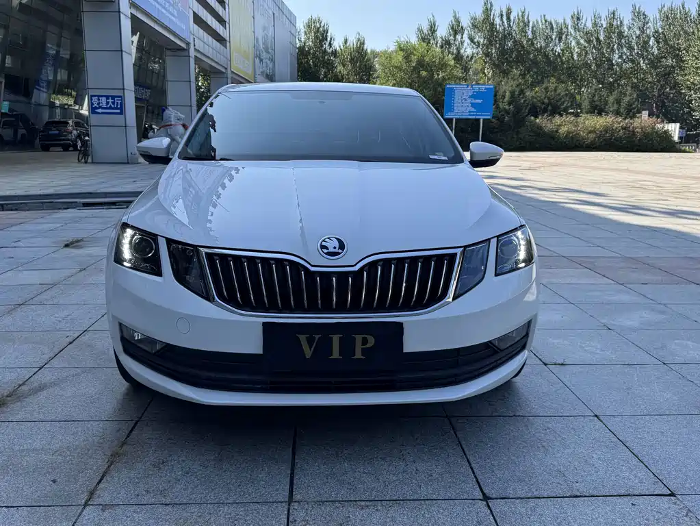 Skoda Octavia — миниатюра 3