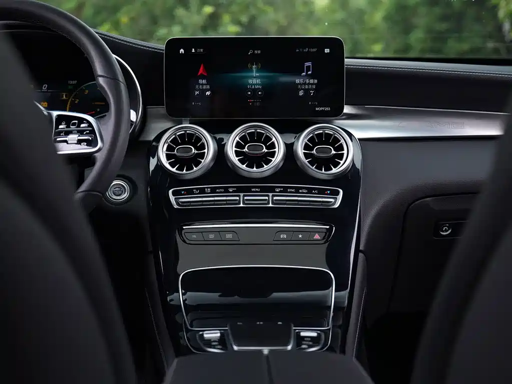 Mercedes-Benz GLC — миниатюра 6