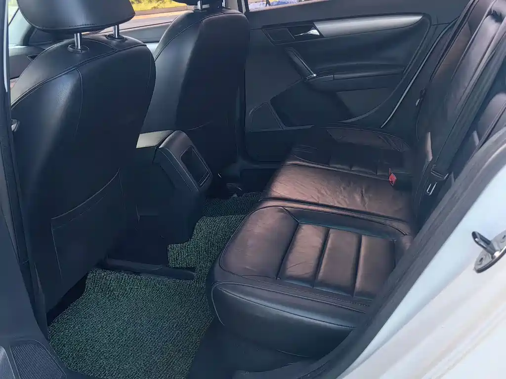Volkswagen Lavida — миниатюра 7