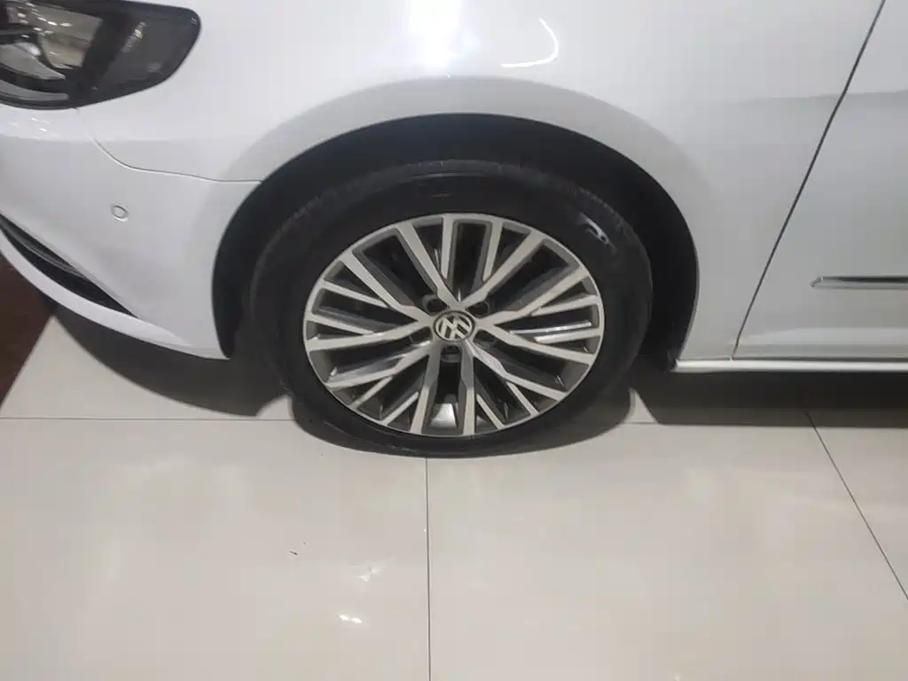 Volkswagen CC — миниатюра 23