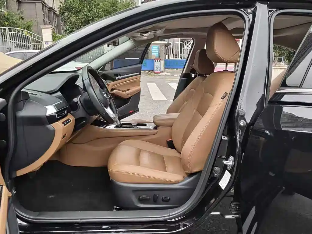 Nissan Teana — миниатюра 9