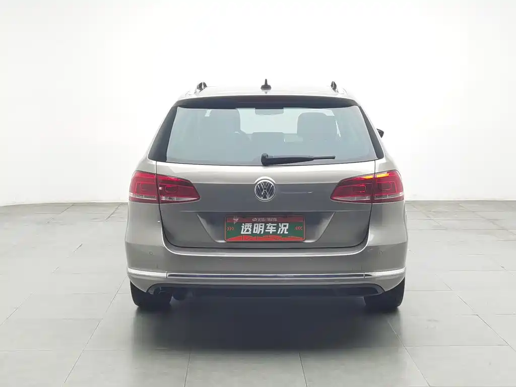 Volkswagen Magotan (Import) — миниатюра 4