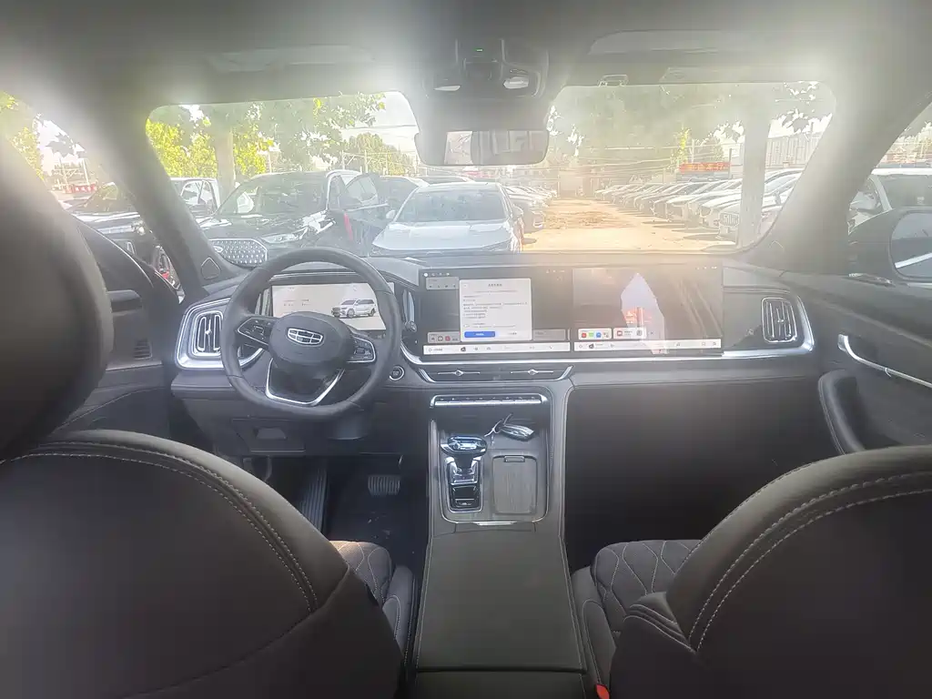 Geely Xingyue L — миниатюра 4