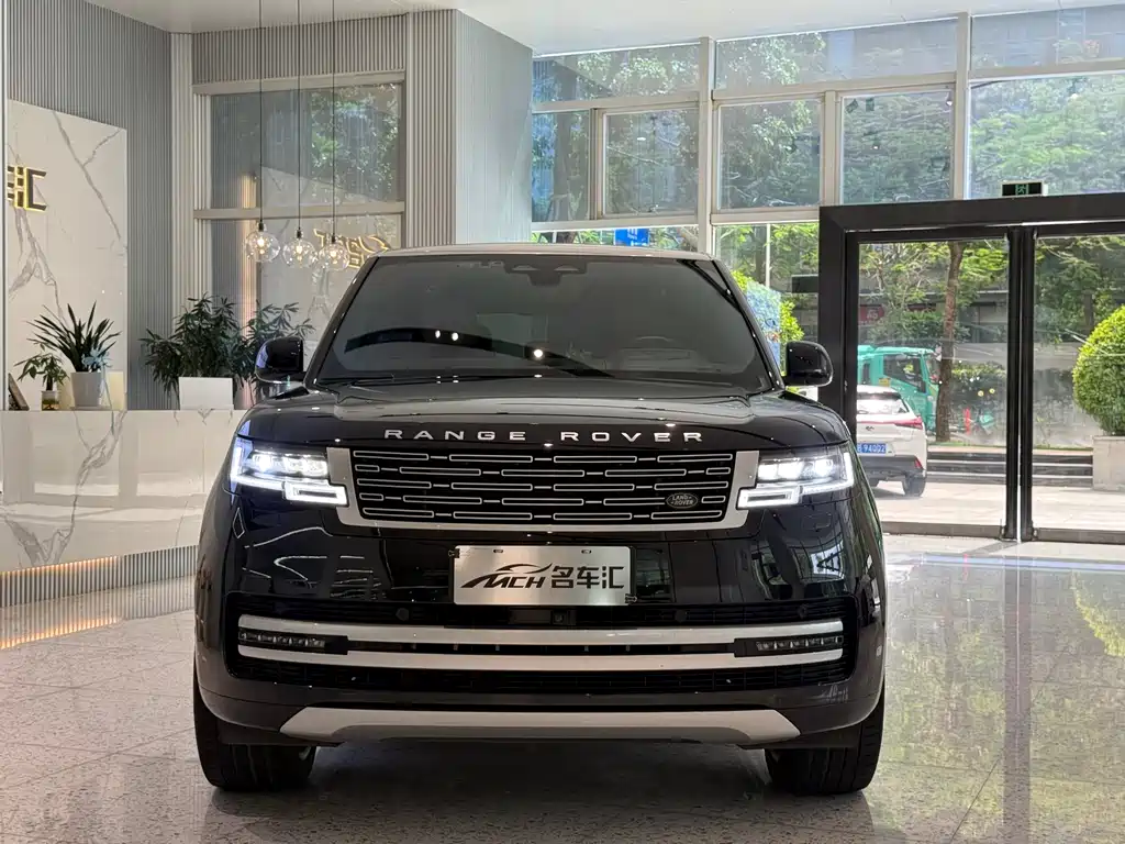 Land Rover Range Rover 2023 3.0 L6 400PS Long Wheelbase