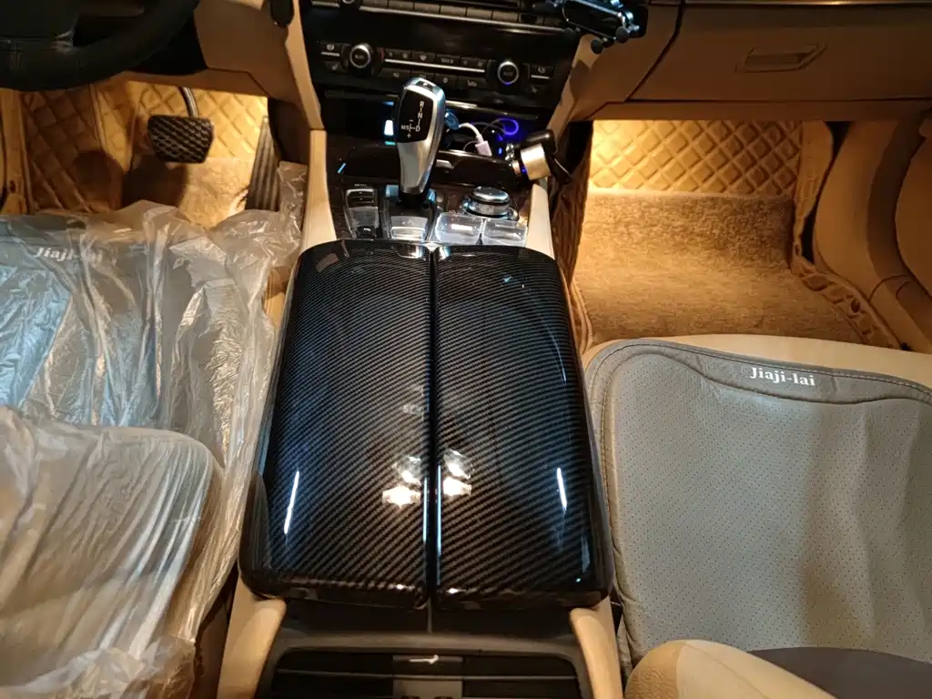 BMW 7 Series — миниатюра 5