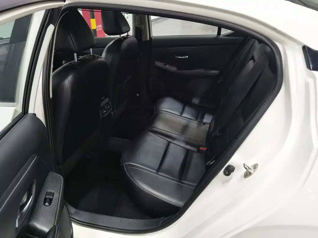Nissan Sylphy — миниатюра 15