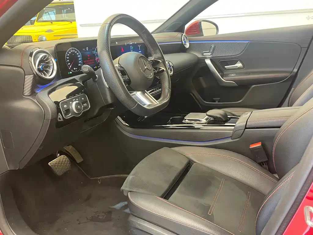 Mercedes-Benz A-Class — миниатюра 7