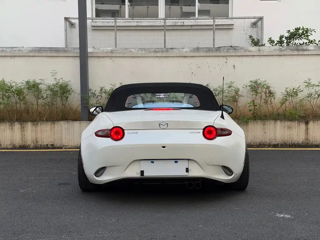 Mazda MX-5 — миниатюра 10