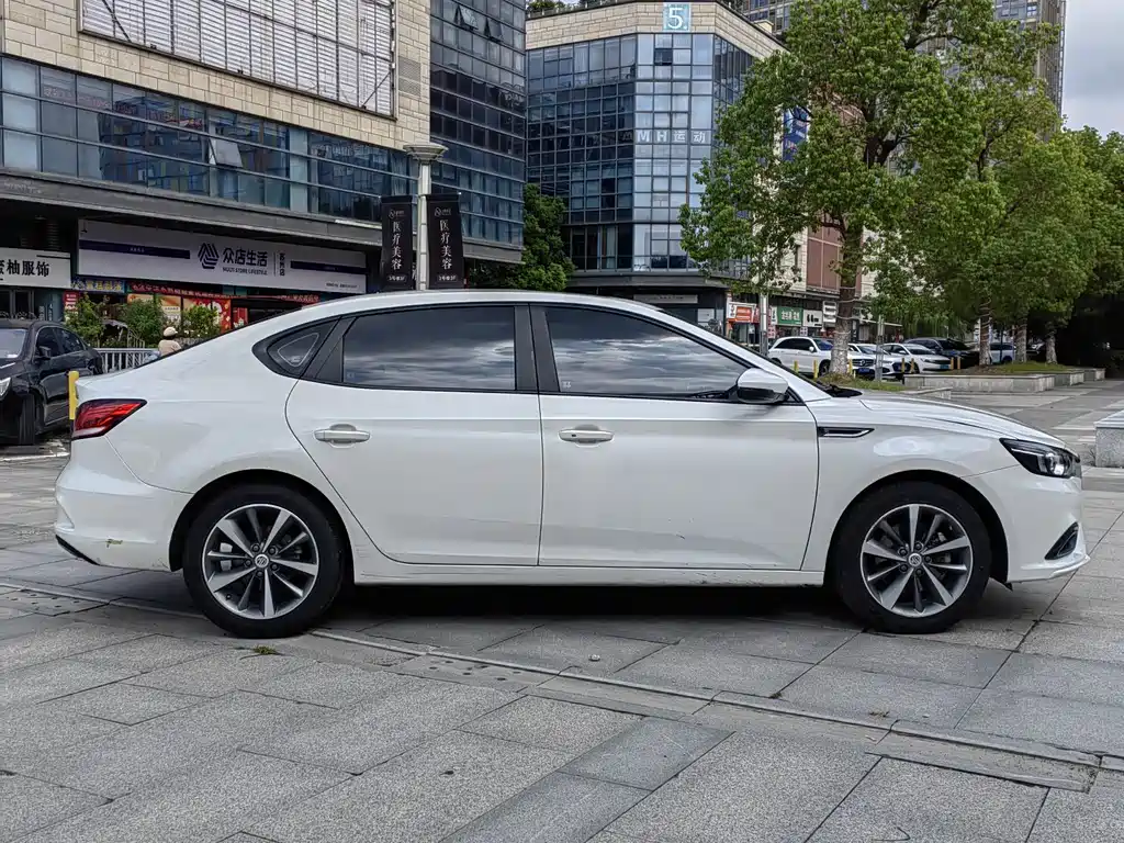 MG MG6 — миниатюра 6