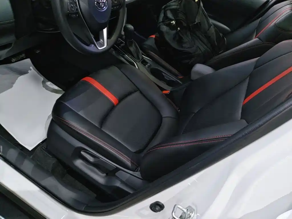 Toyota Corolla Cross — миниатюра 15