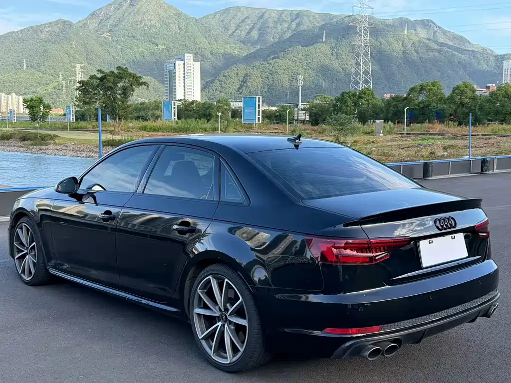 Audi S4 — миниатюра 9