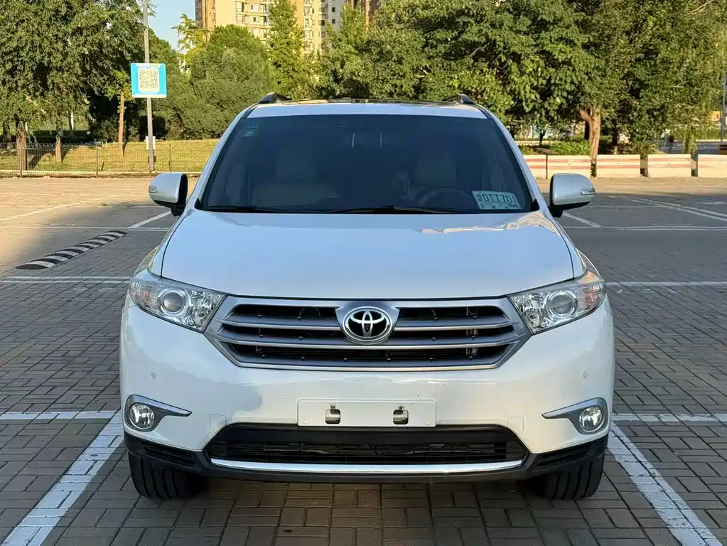 Toyota Highlander — миниатюра 2