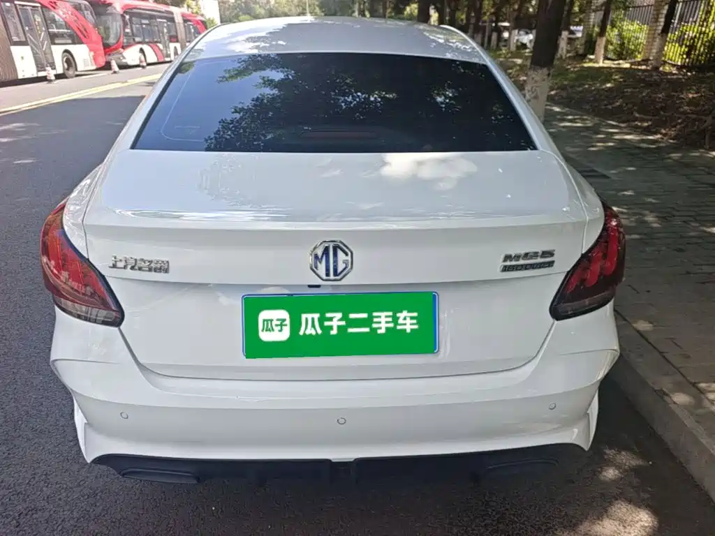 MG MG5 — миниатюра 6