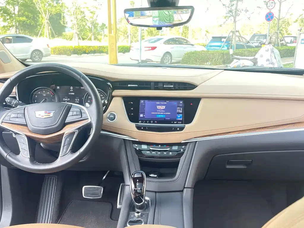 Cadillac XT5 — миниатюра 9