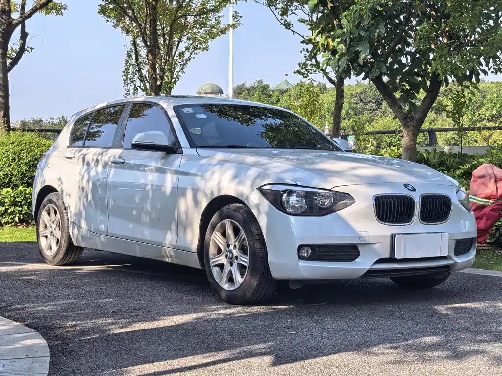 BMW 1 Series (Import) — миниатюра 10