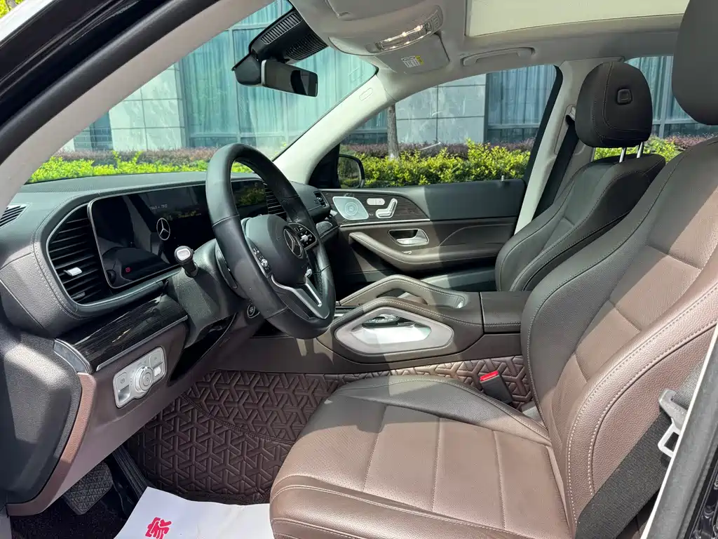 Mercedes-Benz GLE (Import) — миниатюра 8