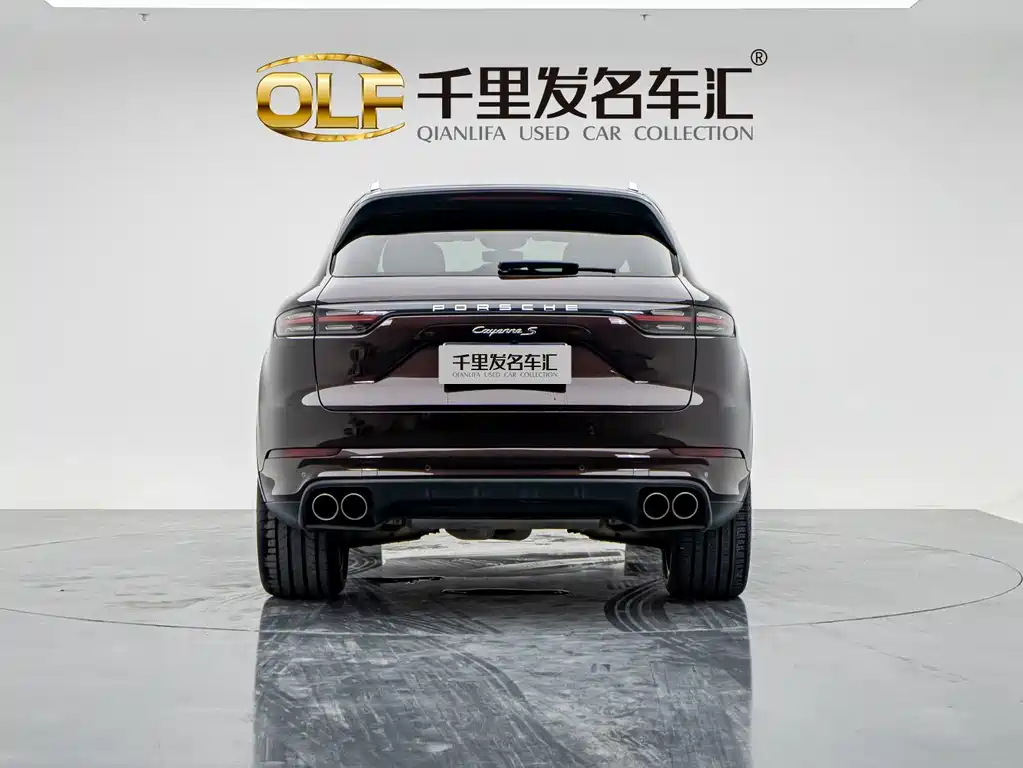 Porsche Cayenne — миниатюра 6