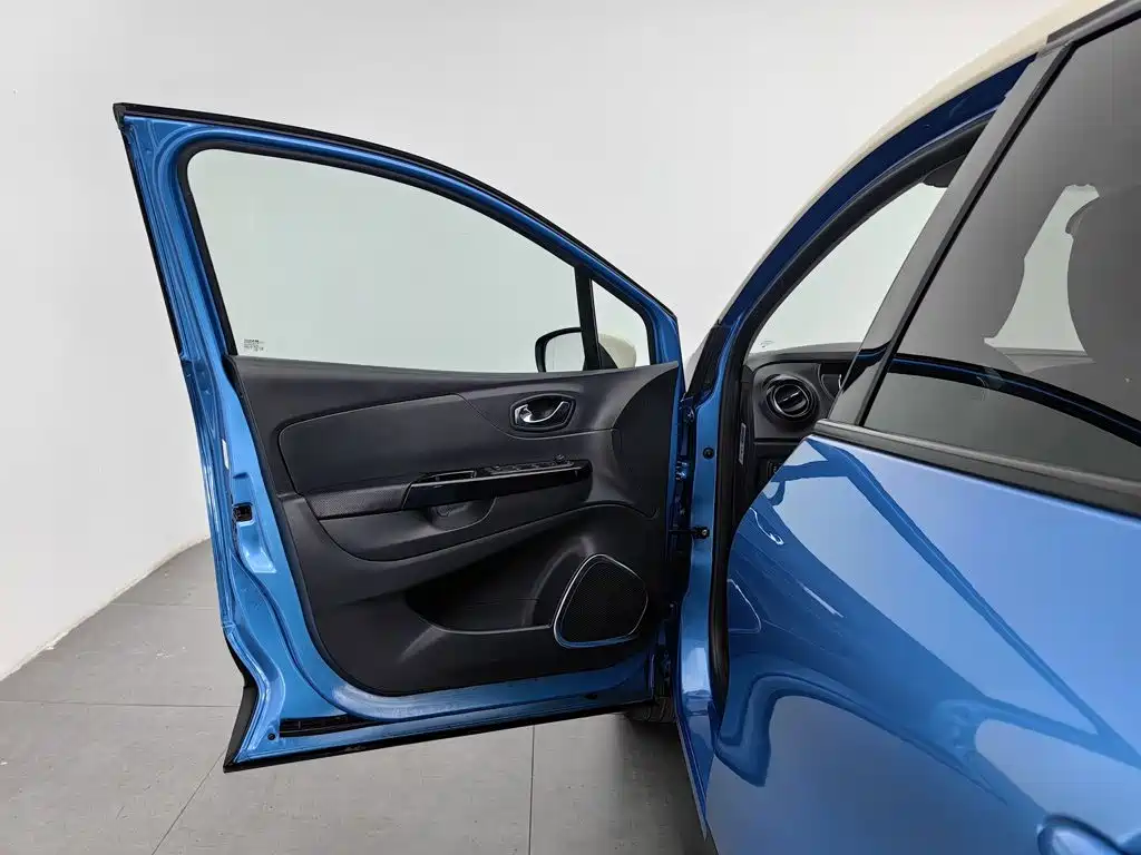 Renault Captur — миниатюра 8