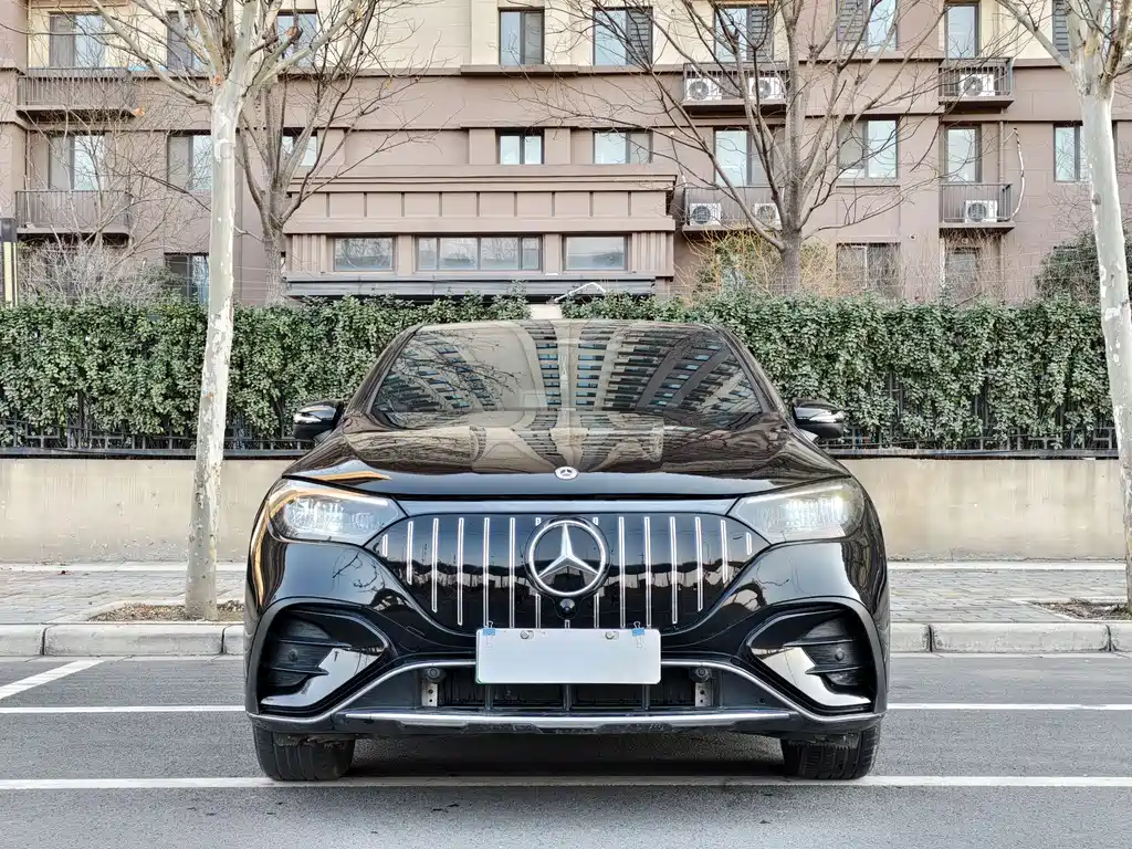 MERCEDES-BENZ EQE SUV