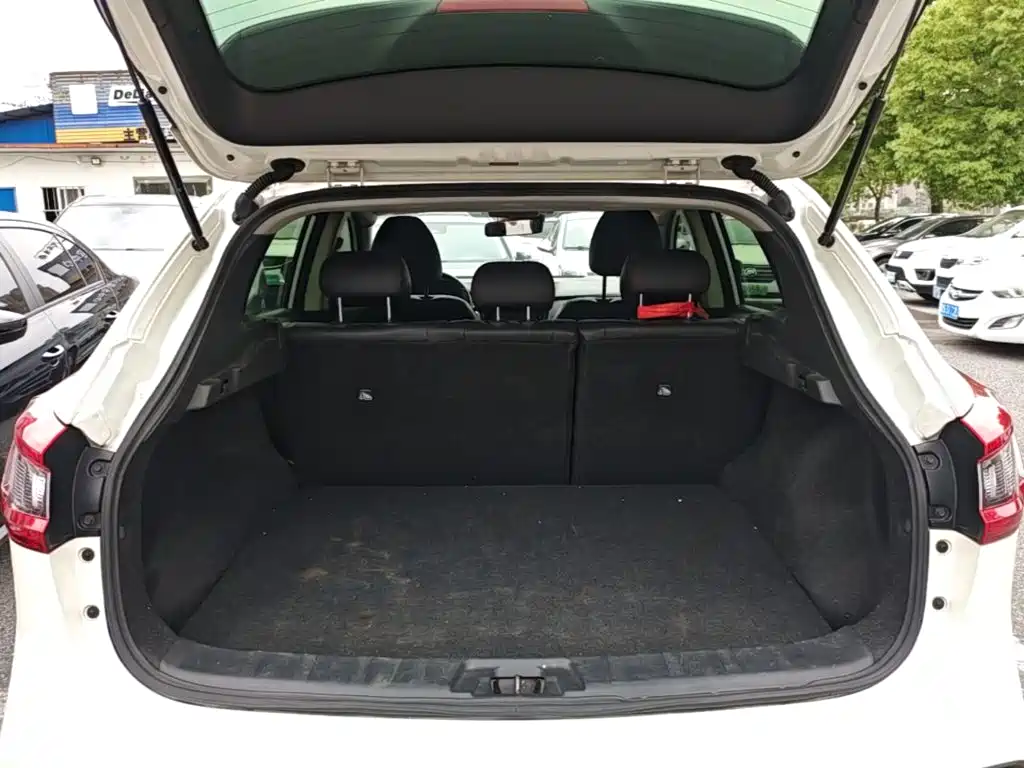 Nissan Qashqai — миниатюра 15