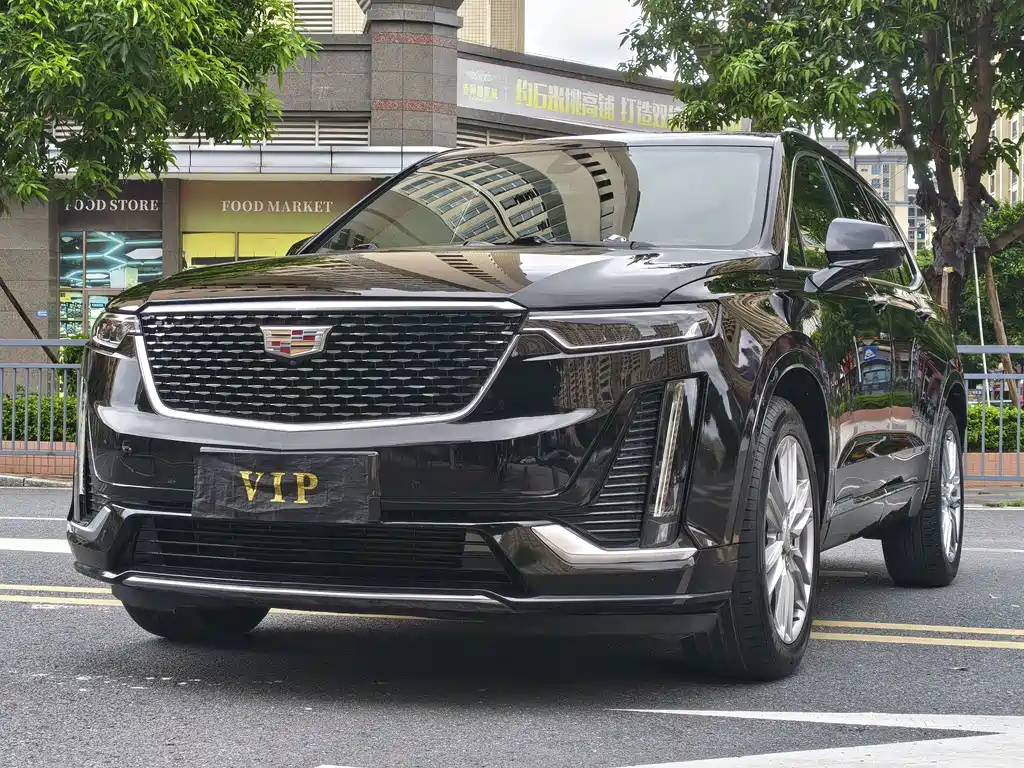 Cadillac XT6