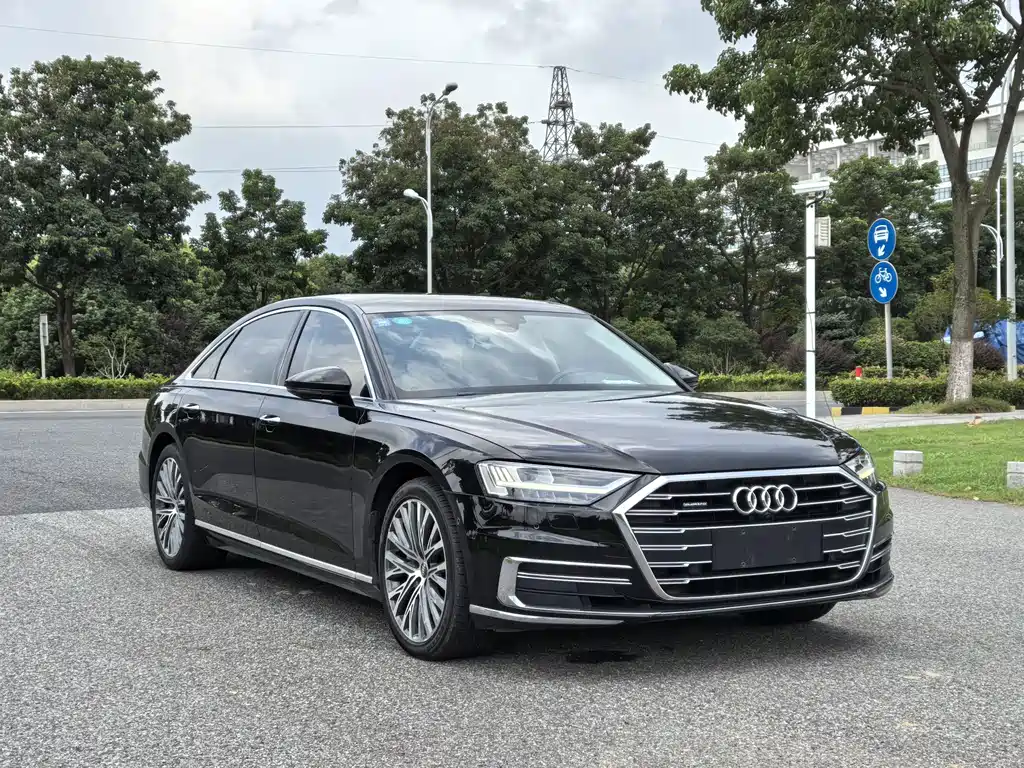 Audi A8 — миниатюра 3