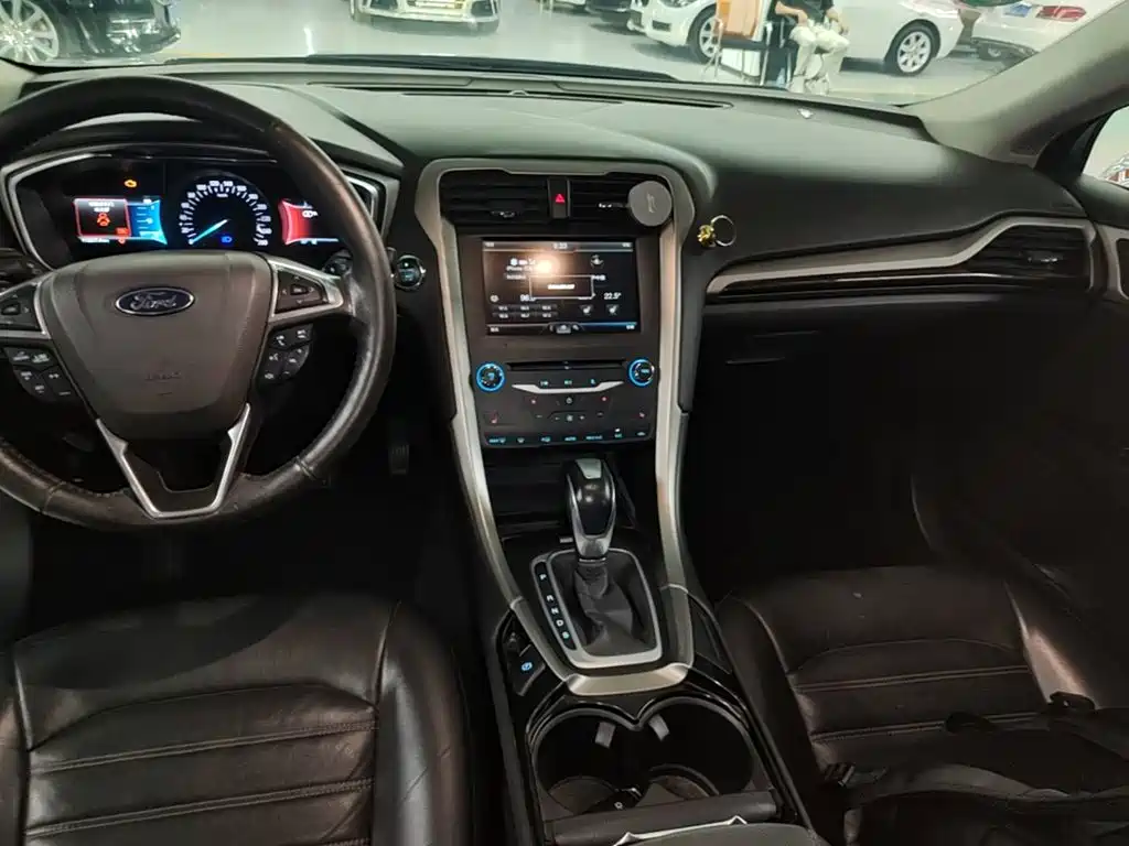 Ford Mondeo — миниатюра 14