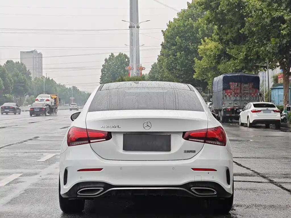 Mercedes-Benz A-Class — миниатюра 6
