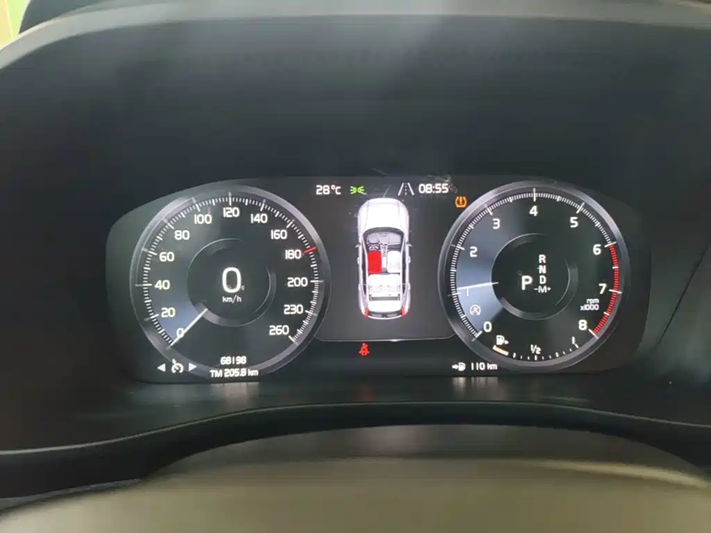 Volvo XC40 — миниатюра 12