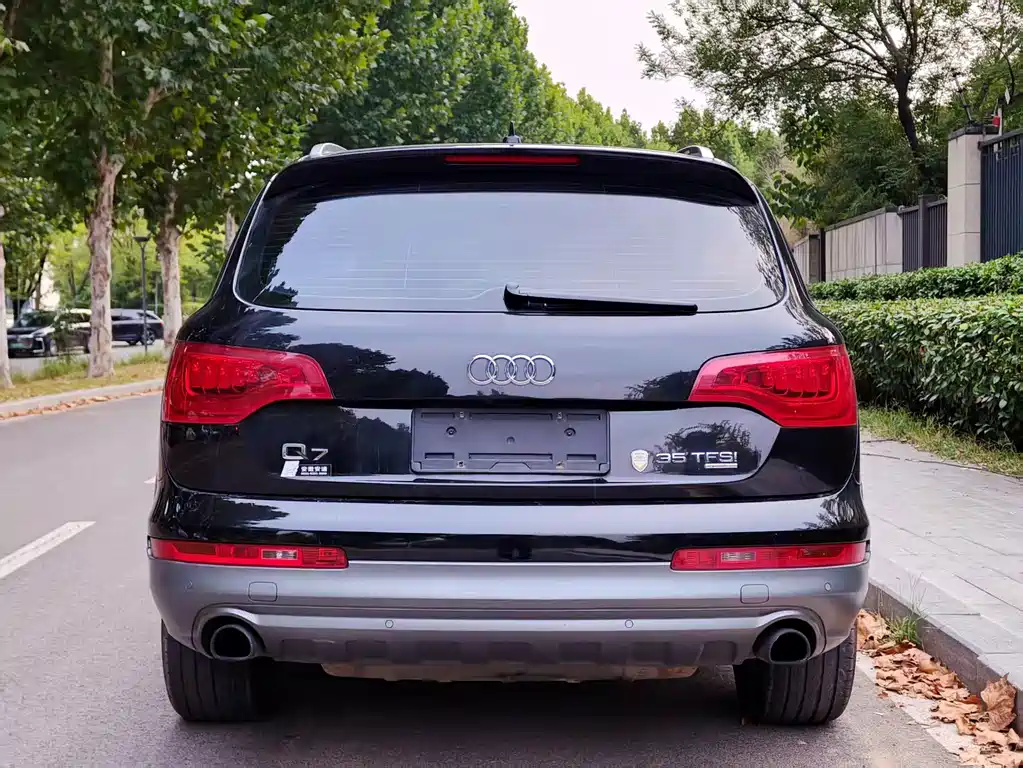 Audi Q7 — миниатюра 6