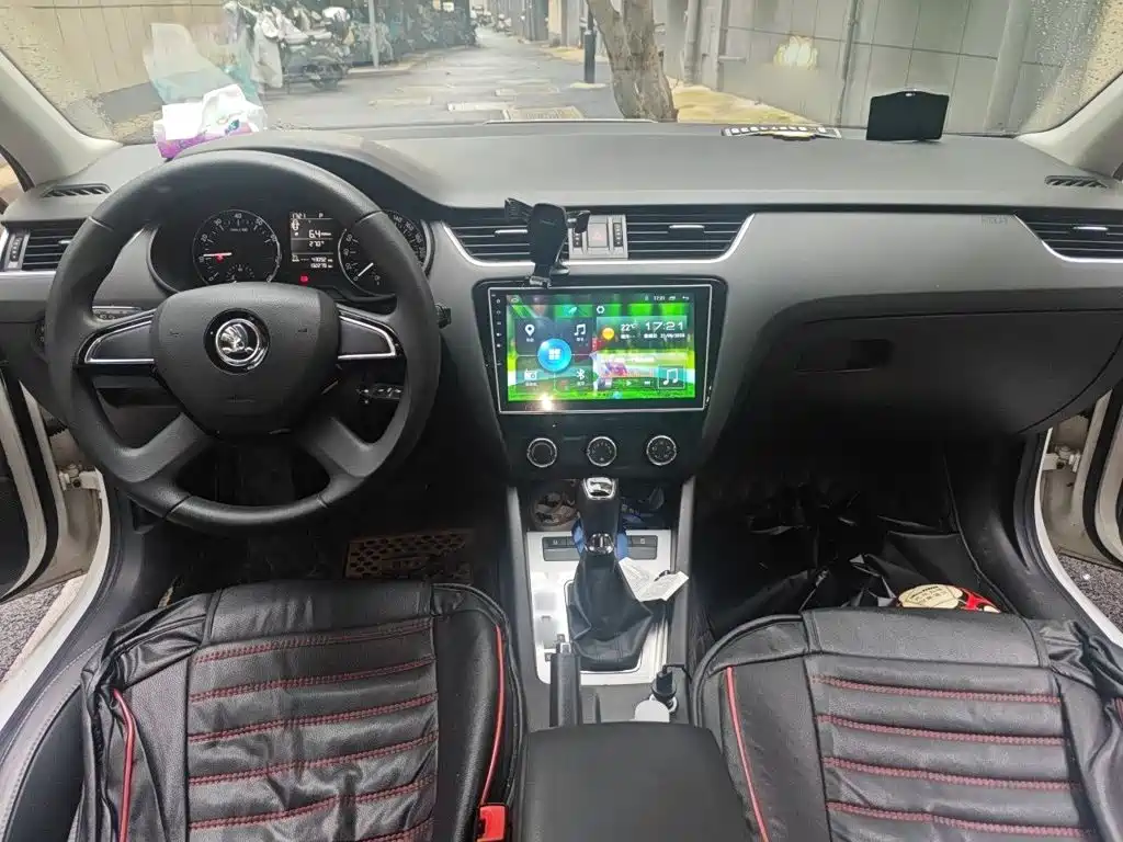 Skoda Octavia — миниатюра 13
